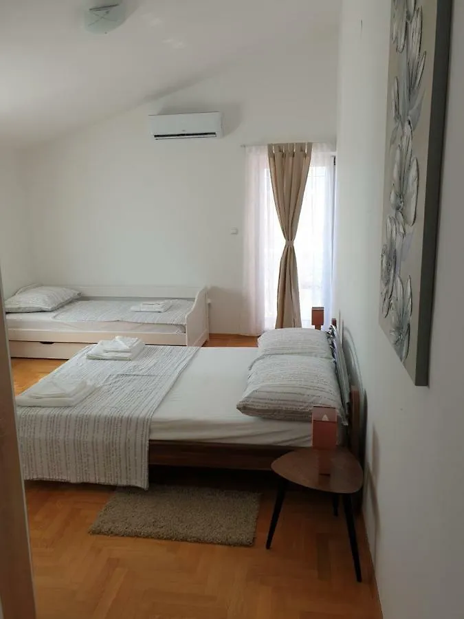 *** 招待所 Apartmani L&L 波弗加纳 克罗地亚